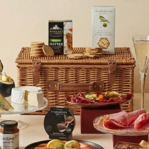 Luxury 16" Wicker Hamper
