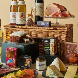 Luxury 24" Wicker Hamper