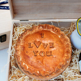 Hap-Pie “I Love You” Hamper