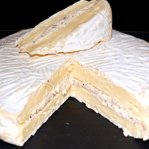 Alsop & Walker Truffled Brie – Whole (1kg)