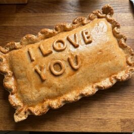 I Love You Steak Pie (approx 1.7kg)