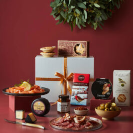 Two Turtle Doves Christmas Hamper